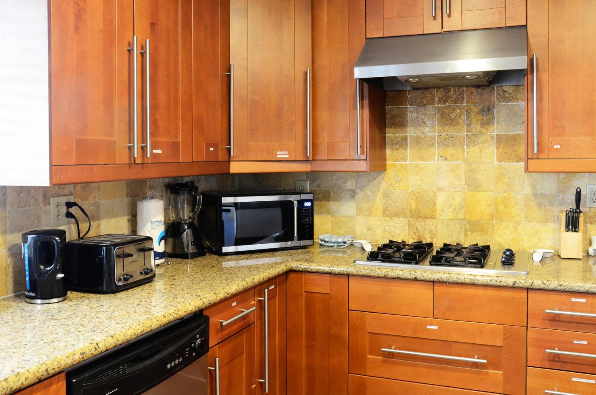 Valley Gem, Spacious 5 Bedroom 3 Bath, Sleeps 11 Casa vacanze Los Angeles
